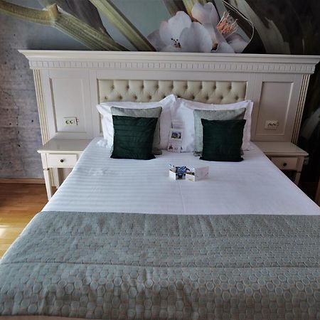 Park Luxury Rooms Predeal Eksteriør billede