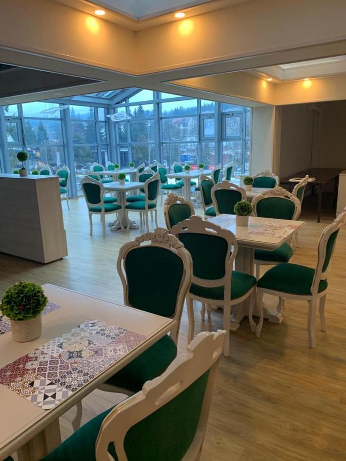 Park Luxury Rooms Predeal Eksteriør billede